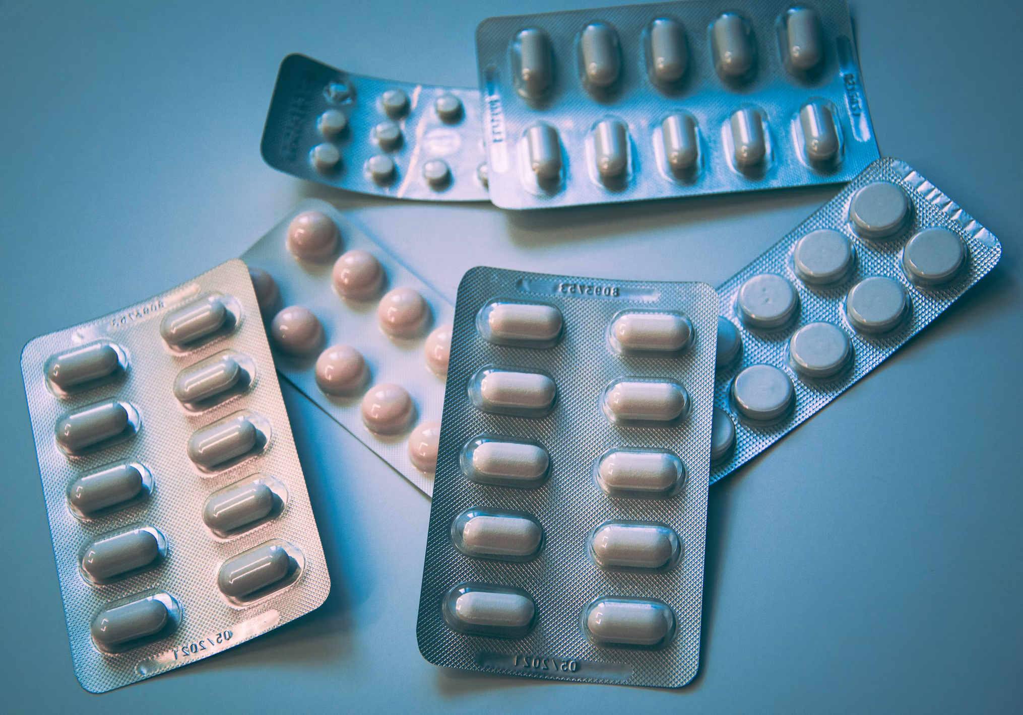 Clinical dietary capsules